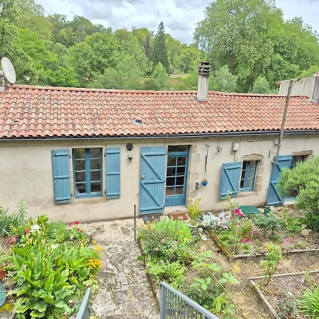 Le Pont Vue Sur Riviere Proche Puy Du Fou Vendégház