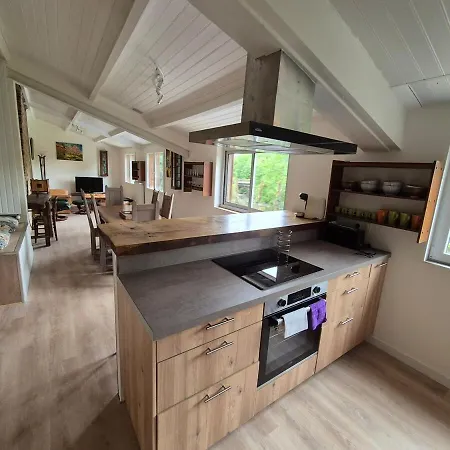 Le Pont Vue Sur Riviere Proche Puy Du Fou 3*