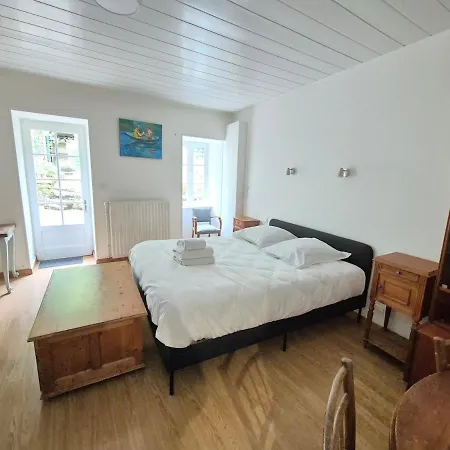 Le Pont Vue Sur Riviere Proche Puy Du Fou 3* Mortagne-sur-Sevre