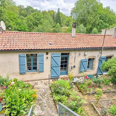 Le Pont Vue Sur Riviere Proche Puy Du Fou Gasthof