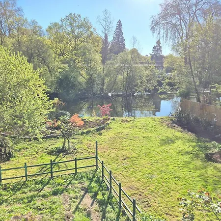 Penzion Le Pont Vue Sur Riviere Proche Puy Du Fou 3*